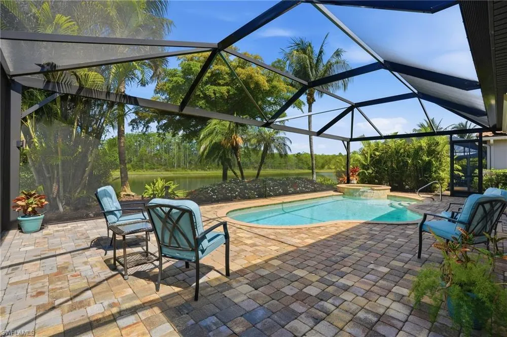9457 Rialto Dr, Naples, FL 34113
