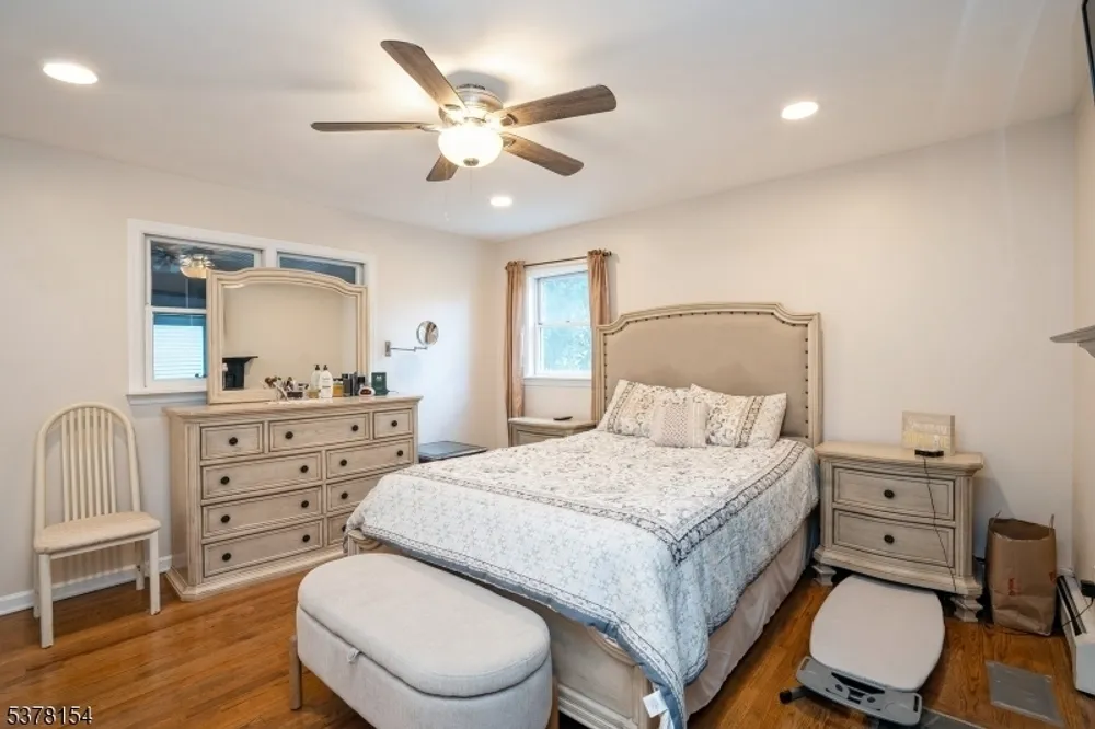 298 Nedellec Dr, Saddle Brook, NJ 07663