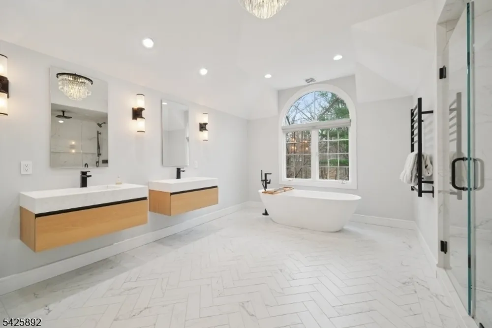 50 Sequoia Dr, Watchung, NJ 07069