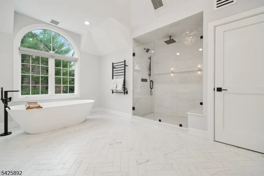 50 Sequoia Dr, Watchung, NJ 07069