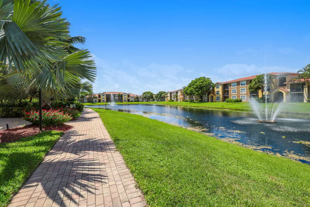 15085 Michelangelo Blvd, Delray Beach, FL 33446
