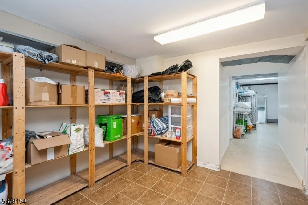 298 Nedellec Dr, Saddle Brook, NJ 07663