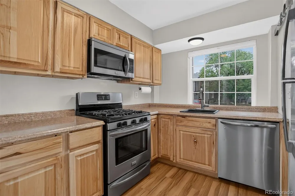 1939 Newland Ct, Lakewood, CO 80214