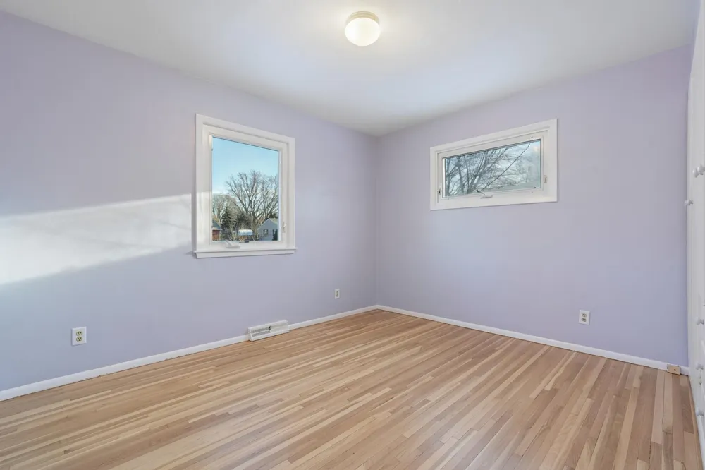 2174 County Road E E, White Bear Lake, MN 55110