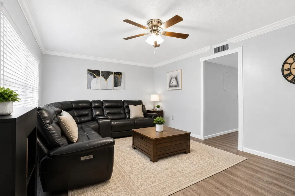9050 NW 28th St, Coral Springs, FL 33065