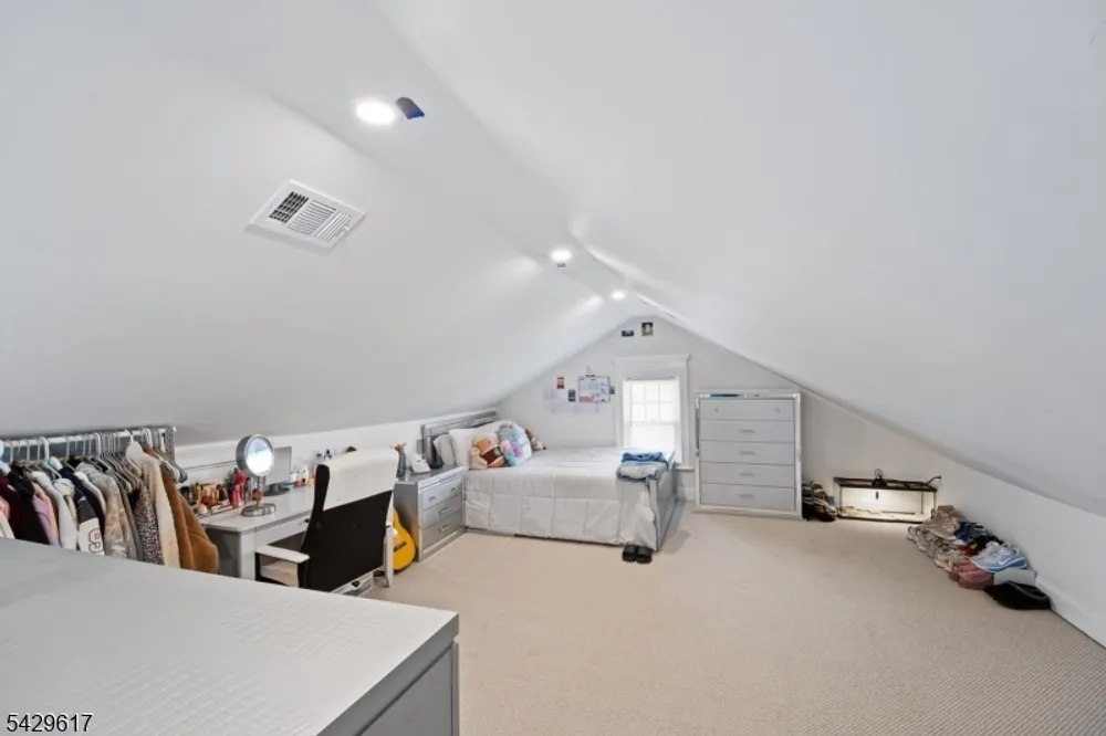 1012 Falls Terrace, Union, NJ 07083
