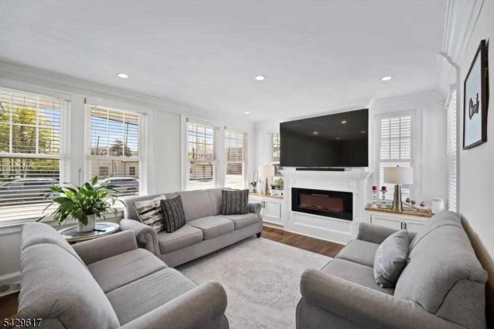 1012 Falls Terrace, Union, NJ 07083