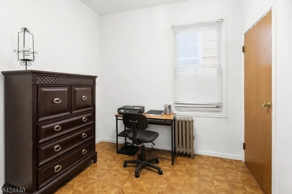 459 E 18th St, Paterson, NJ 07514
