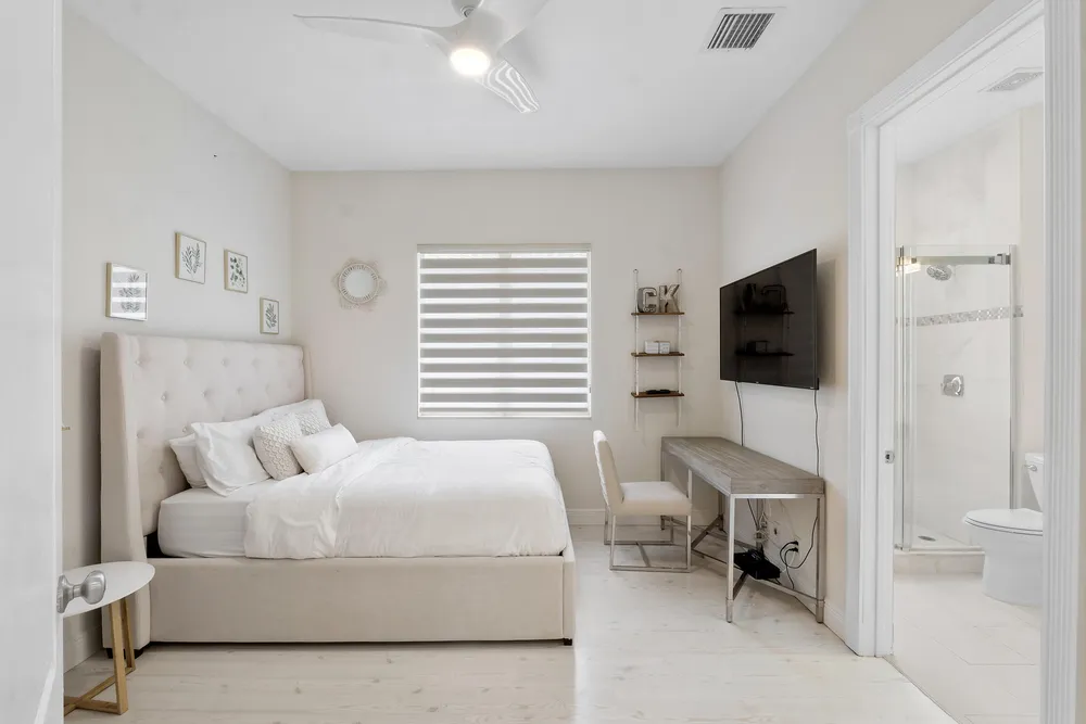 7169 NW 127th Way, Parkland, FL 33076