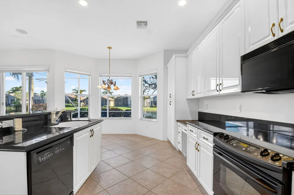8198 Azure Coast Blvd, Lake Worth, FL 33467