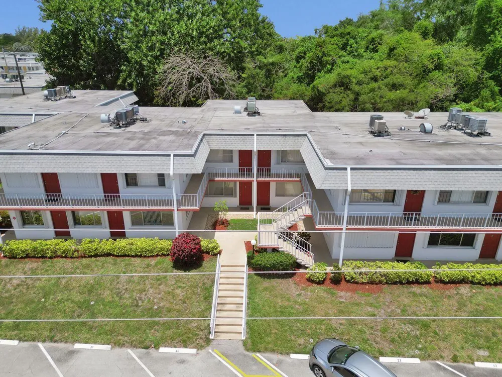 3120 Cynthia Ln, Lake Worth Beach, FL 33461