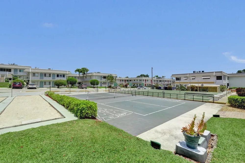 3120 Cynthia Ln, Lake Worth Beach, FL 33461