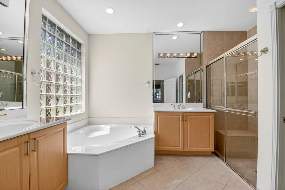 8198 Azure Coast Blvd, Lake Worth, FL 33467