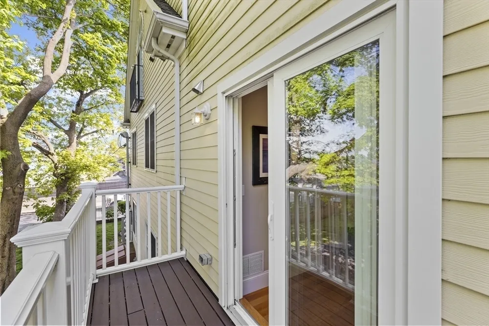 9 Park St, Boston, MA 02122