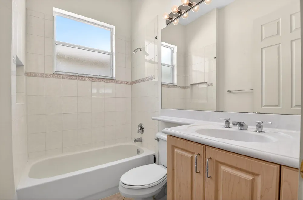 8198 Azure Coast Blvd, Lake Worth, FL 33467