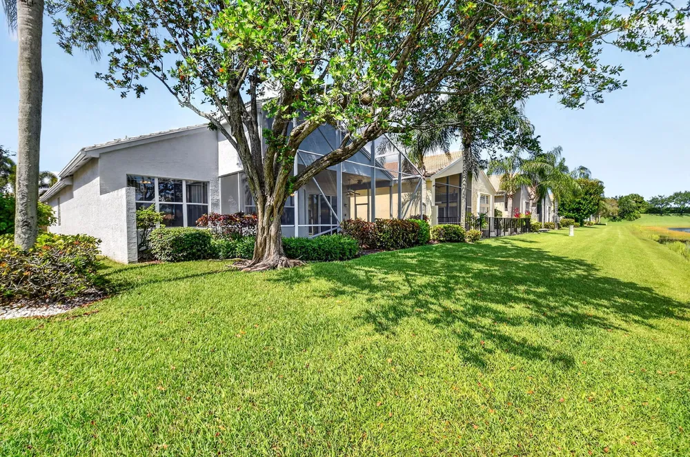 8198 Azure Coast Blvd, Lake Worth, FL 33467