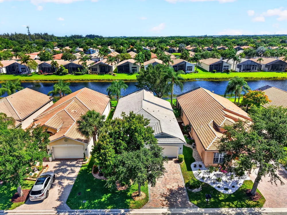 8198 Azure Coast Blvd, Lake Worth, FL 33467