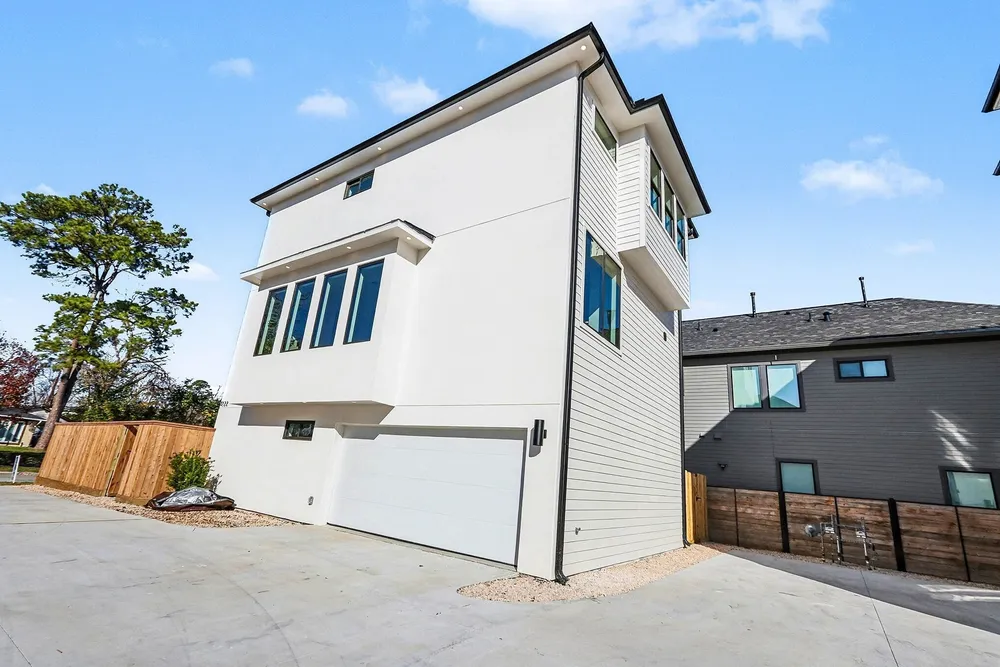 1214 Wycliffe Dr, Houston, TX 77043
