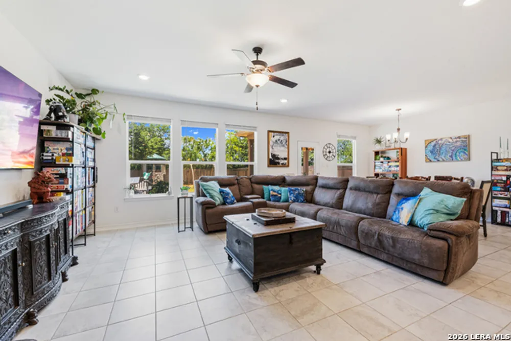 11327 October Stead, San Antonio, TX 78254