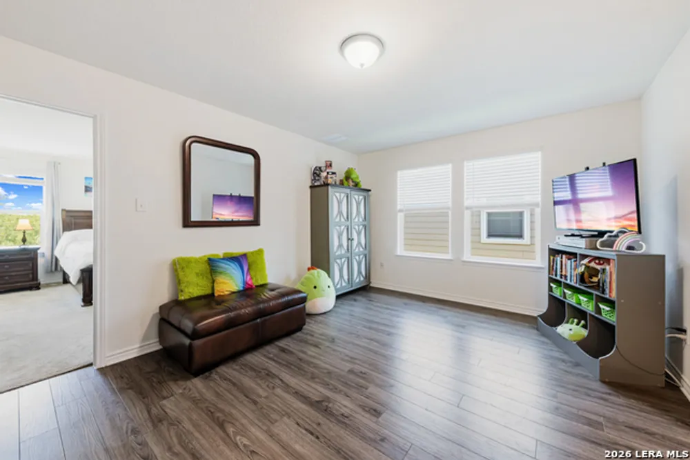 11327 October Stead, San Antonio, TX 78254