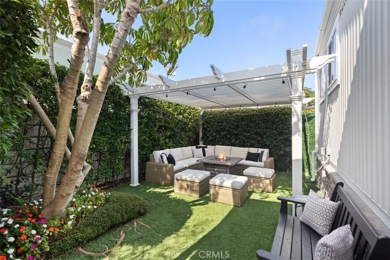 264 Mayflower Dr, Newport Beach, CA 92660
