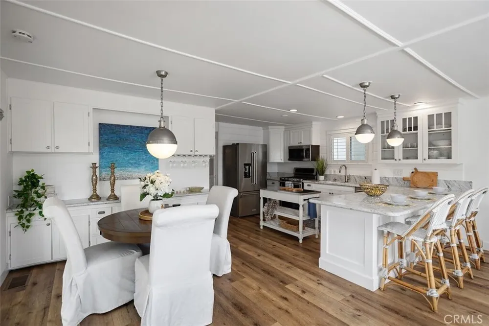 264 Mayflower Dr, Newport Beach, CA 92660