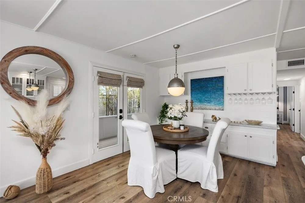 264 Mayflower Dr, Newport Beach, CA 92660