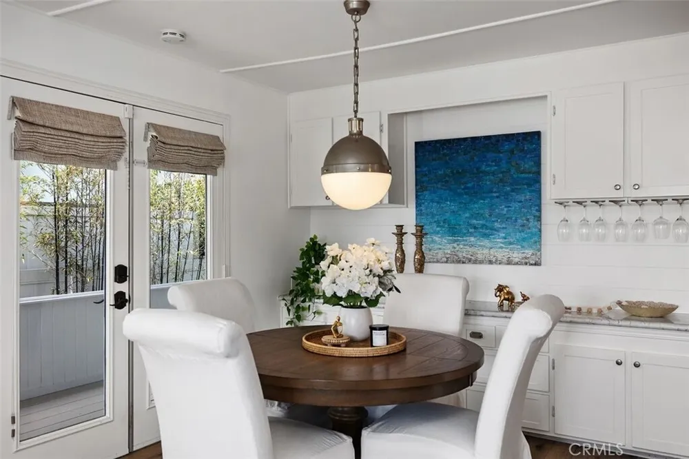 264 Mayflower Dr, Newport Beach, CA 92660