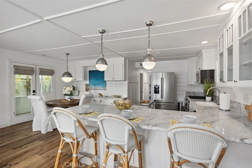 264 Mayflower Dr, Newport Beach, CA 92660
