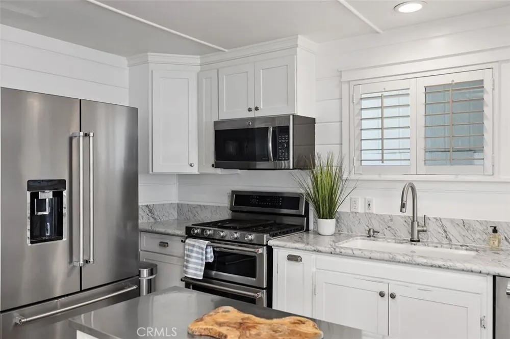 264 Mayflower Dr, Newport Beach, CA 92660
