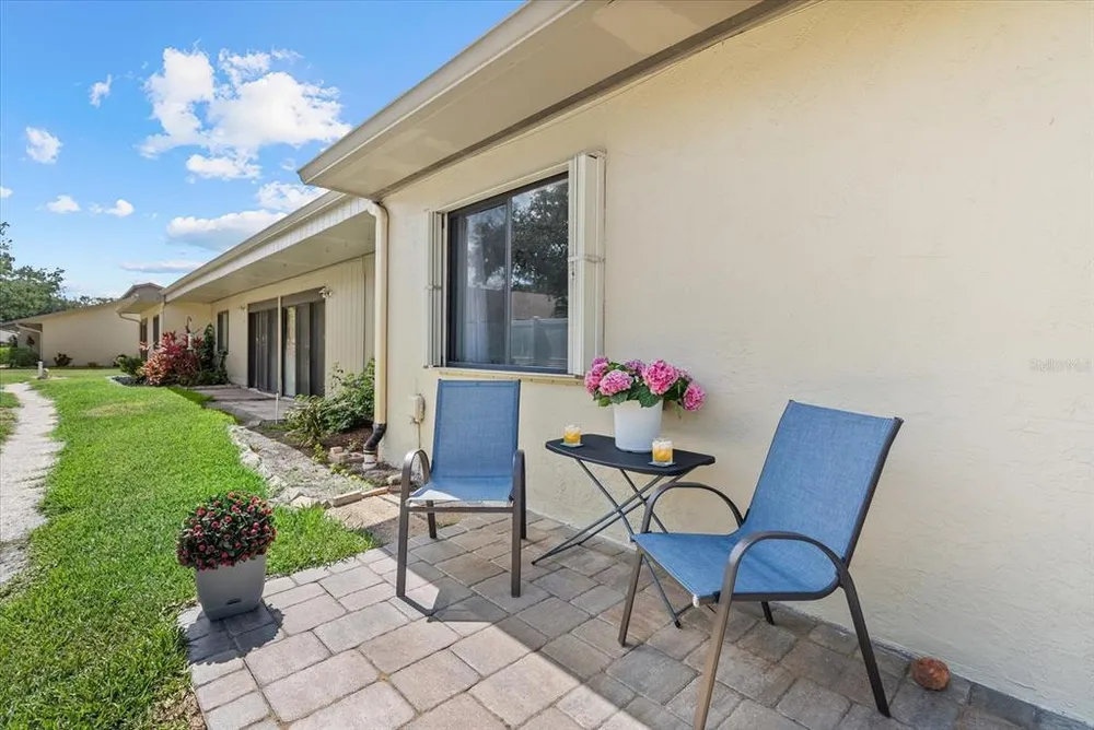 2723 60th Avenue Dr W, Bradenton, FL 34207