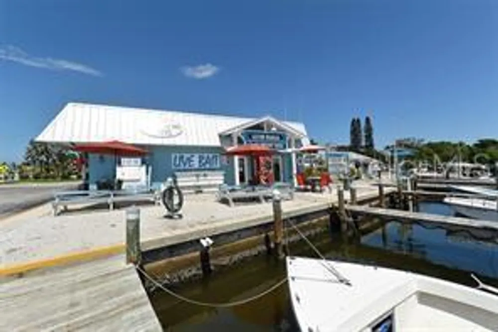 2723 60th Avenue Dr W, Bradenton, FL 34207