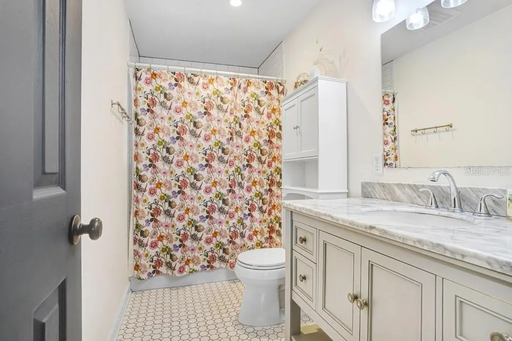 4404 W Wisconsin Ave, Tampa, FL 33616