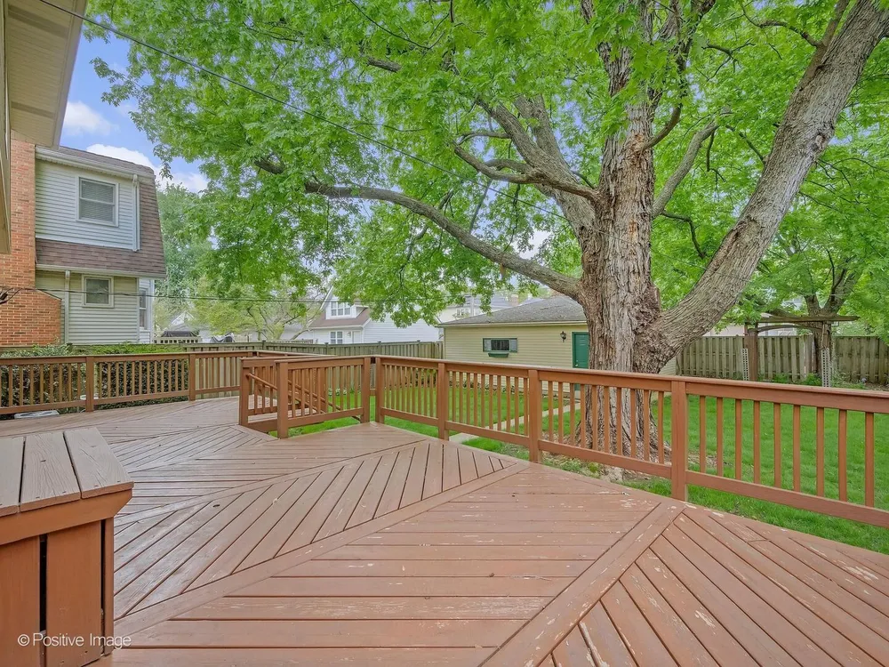 613 N Spring Ave, La Grange Park, IL 60526