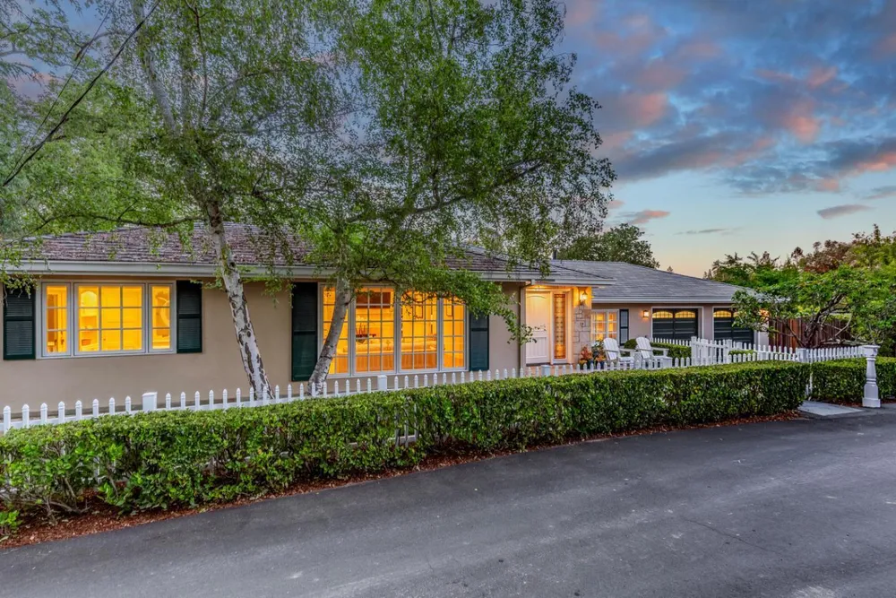 103 Toyon Ct, Woodside, CA 94062