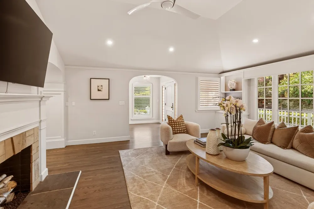 103 Toyon Ct, Woodside, CA 94062