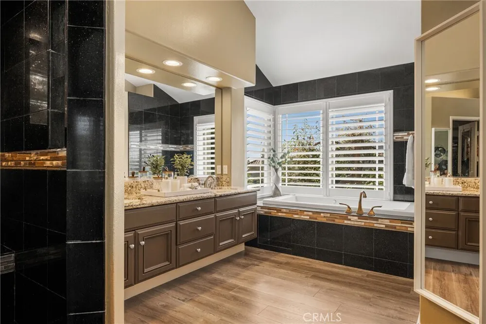 4 Santa Rita, Lake Forest, CA 92610