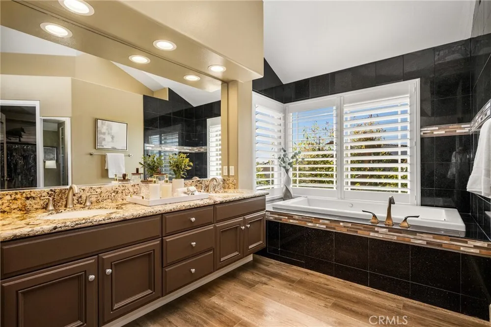 4 Santa Rita, Lake Forest, CA 92610