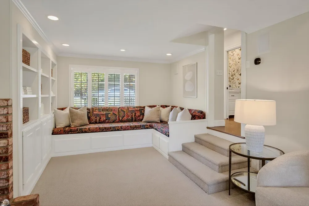 103 Toyon Ct, Woodside, CA 94062