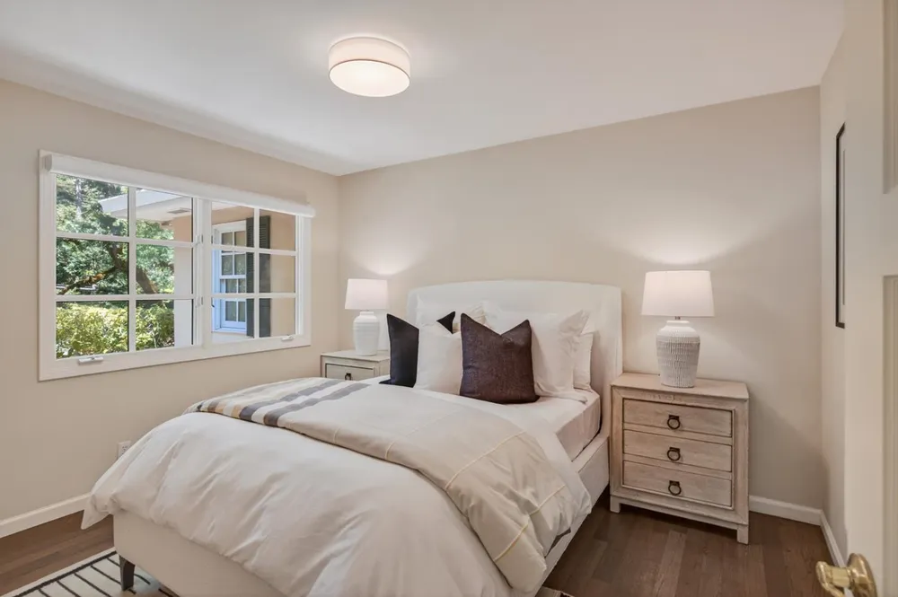 103 Toyon Ct, Woodside, CA 94062