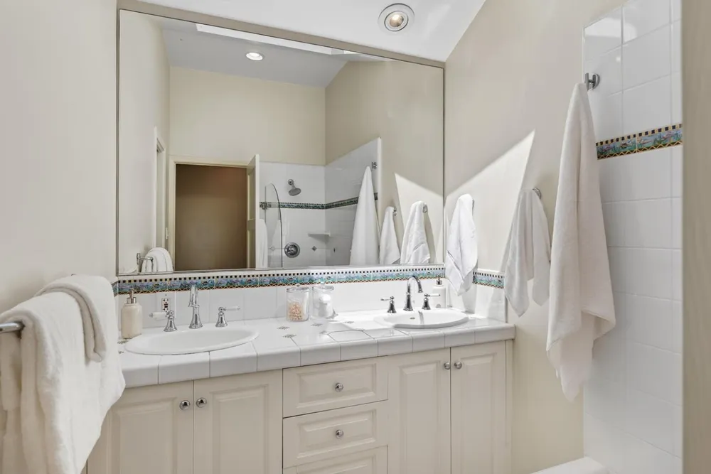 103 Toyon Ct, Woodside, CA 94062