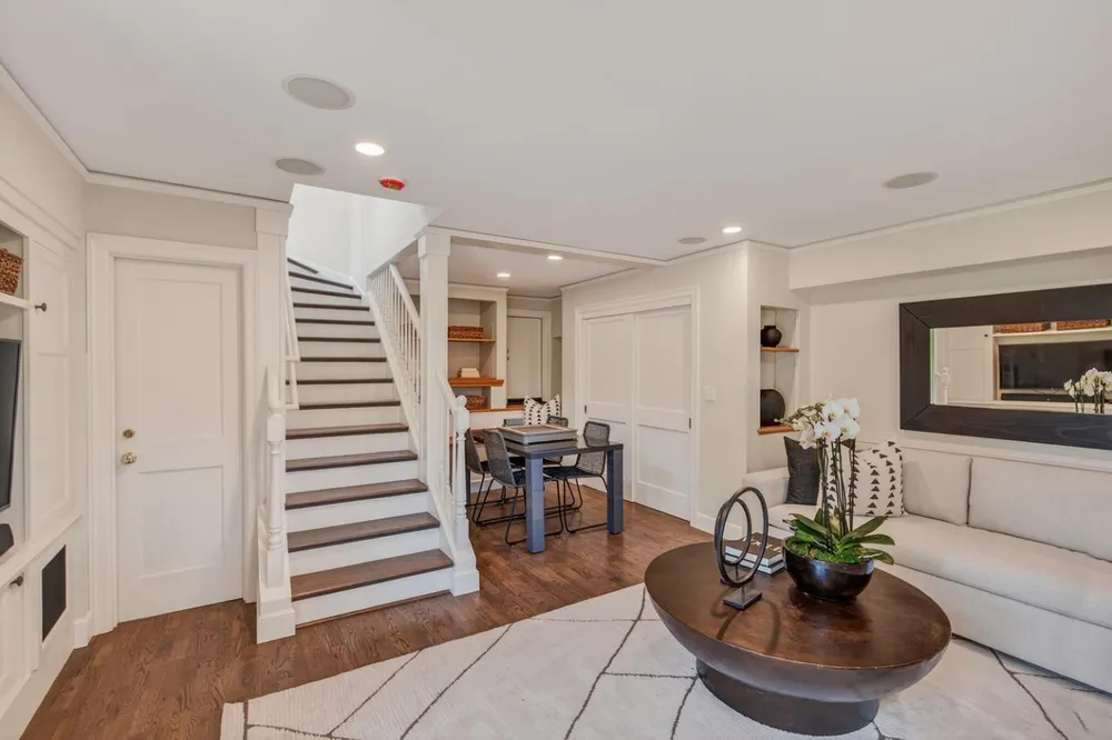103 Toyon Ct, Woodside, CA 94062