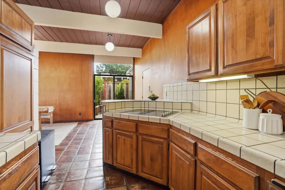 1879 Lexington Ave, San Mateo, CA 94402