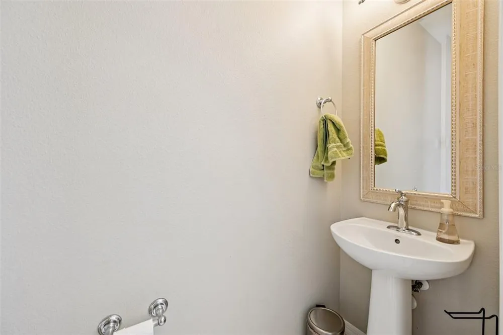 3776 82nd Avenue Circle E, Sarasota, FL 34243