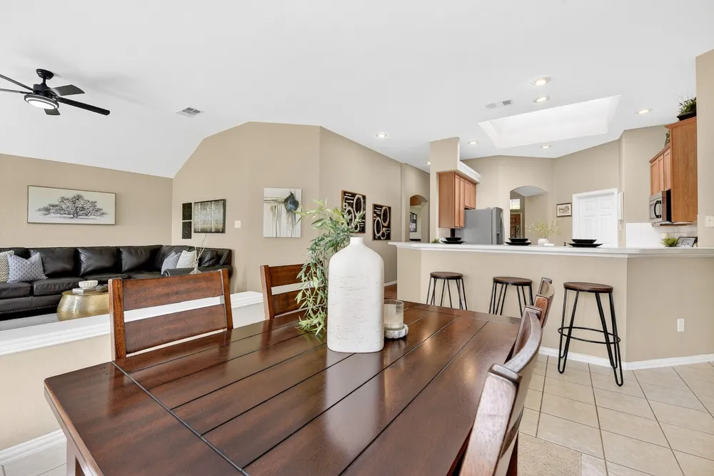 1369 Royal Oaks Dr, Frisco, TX 75036