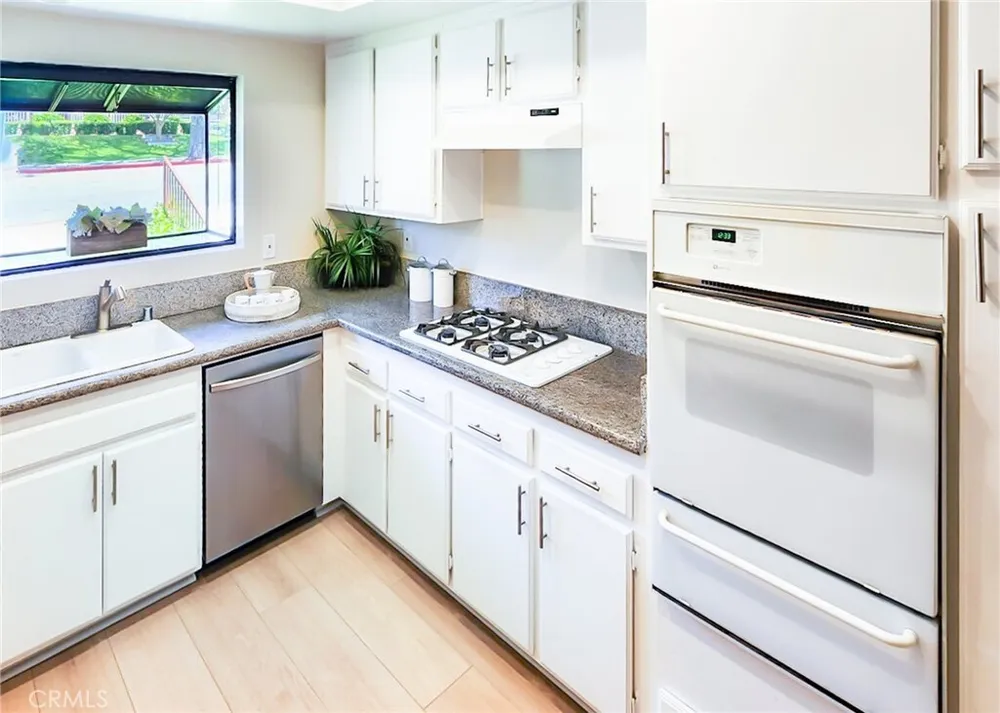 768 W Foothill Blvd, Monrovia, CA 91016