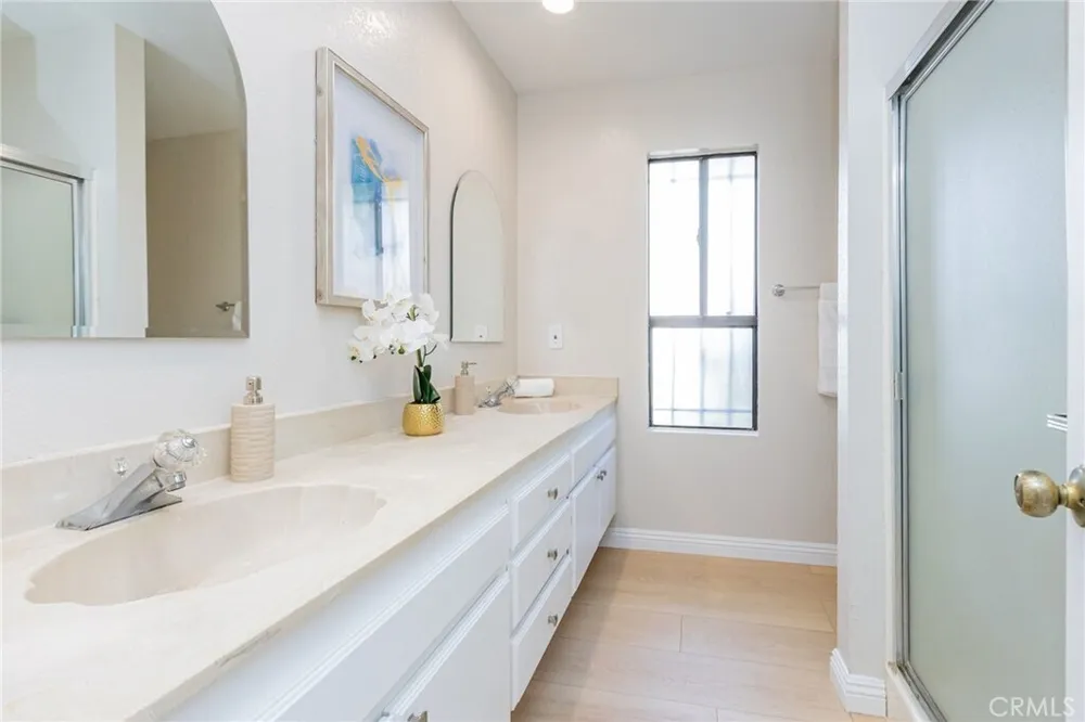 768 W Foothill Blvd, Monrovia, CA 91016