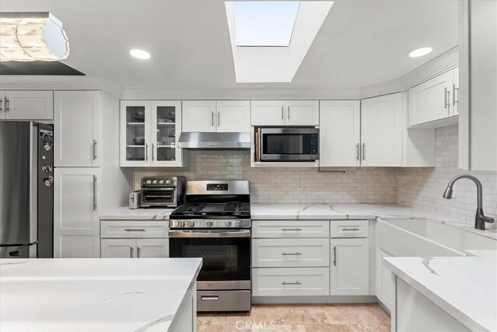 2012 W Dogwood Ave, Anaheim, CA 92801