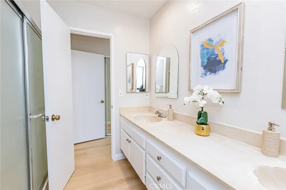 768 W Foothill Blvd, Monrovia, CA 91016