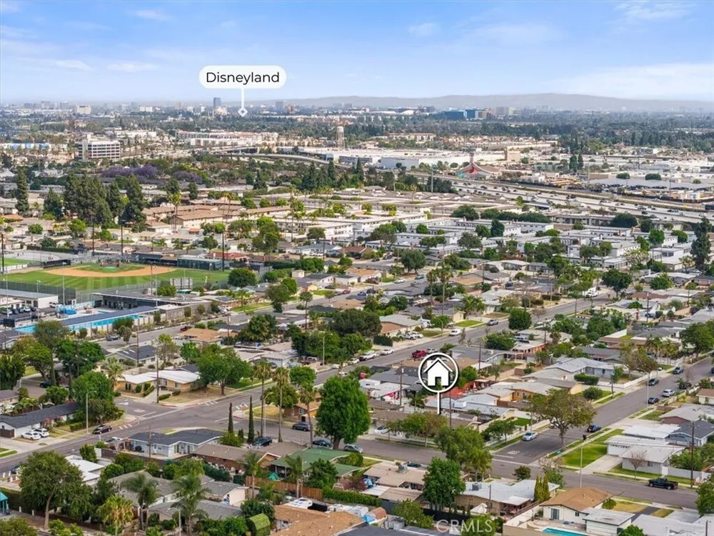 2012 W Dogwood Ave, Anaheim, CA 92801